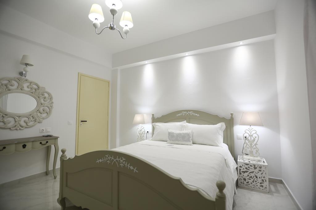 The White Suites Adamantas  Zimmer foto