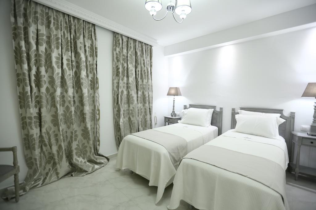The White Suites Adamantas  Zimmer foto