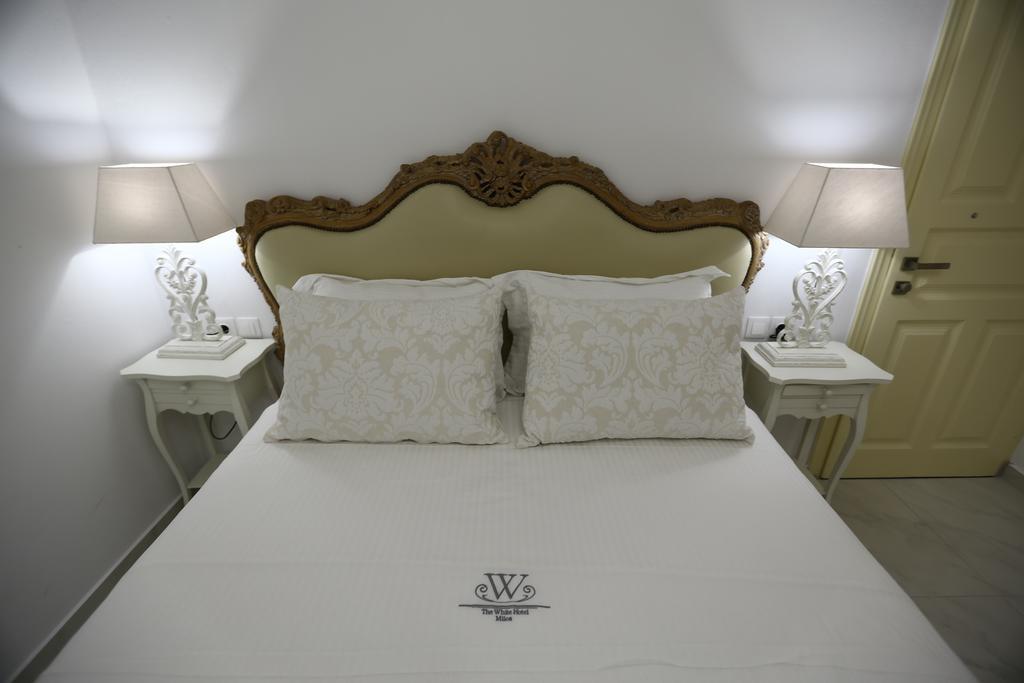 The White Suites Adamantas  Zimmer foto