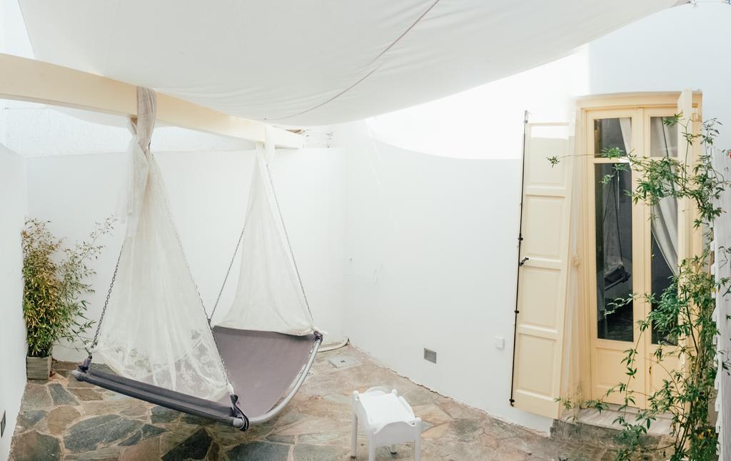 The White Suites Adamantas  Zimmer foto
